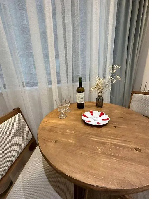 Niari Apartment 1 In Old Batumi 0*,