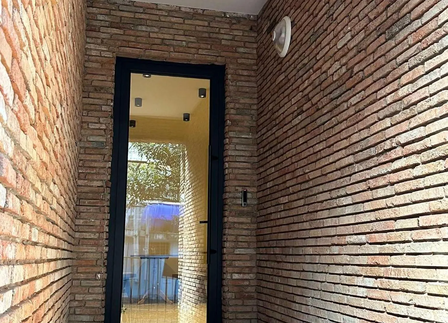 Niari Apartment 1 In Old Batumi