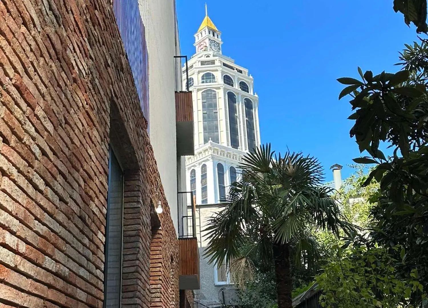 Niari Apartment 1 In Old Batumi